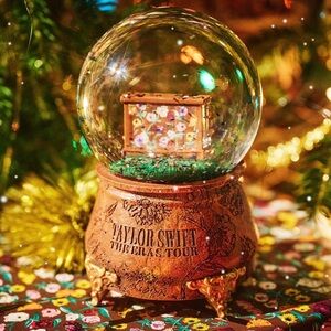 TAYLOR SWIFT THE ERAS TOUR ACOUSTIC PIANO SNOW GLOBE ✨PRESALE✨
